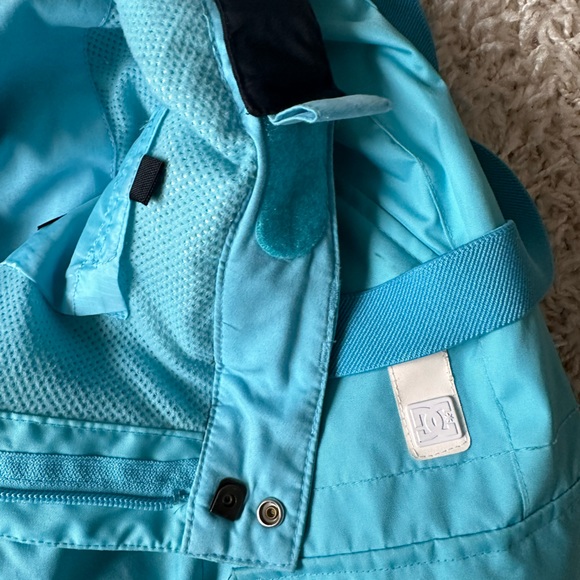 Great DC snowboard pants ! Women’s size Large - Picture 7 of 7